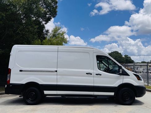 Used 2019 Ford Transit 150 148 Medium Roof image 4