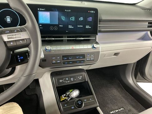 Used 2026 Hyundai Kona SEL Premium AWD/4WD image 7