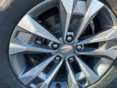 New 2026 Chevrolet Equinox LT w/ LPO, Floor Liner Package image 25