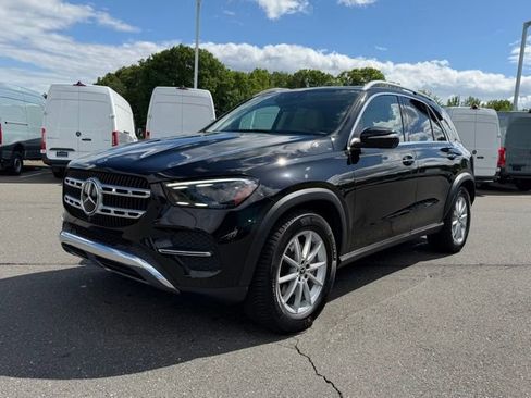 Certified 2024 Mercedes-Benz GLE 350 4MATIC w/ Driver Assistance Package image 3
