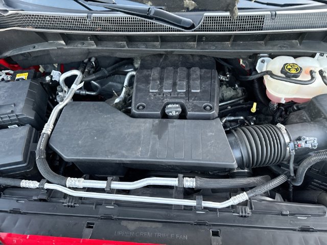 Used 2023 Chevrolet Silverado 1500 LT AWD/4WD image 29