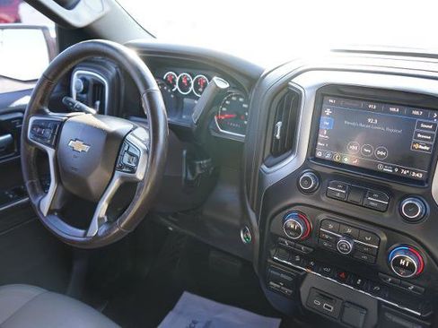 Used 2021 Chevrolet Silverado 1500 LT image 26