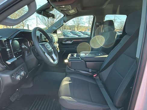 New 2026 GMC Sierra 1500 Elevation image 23