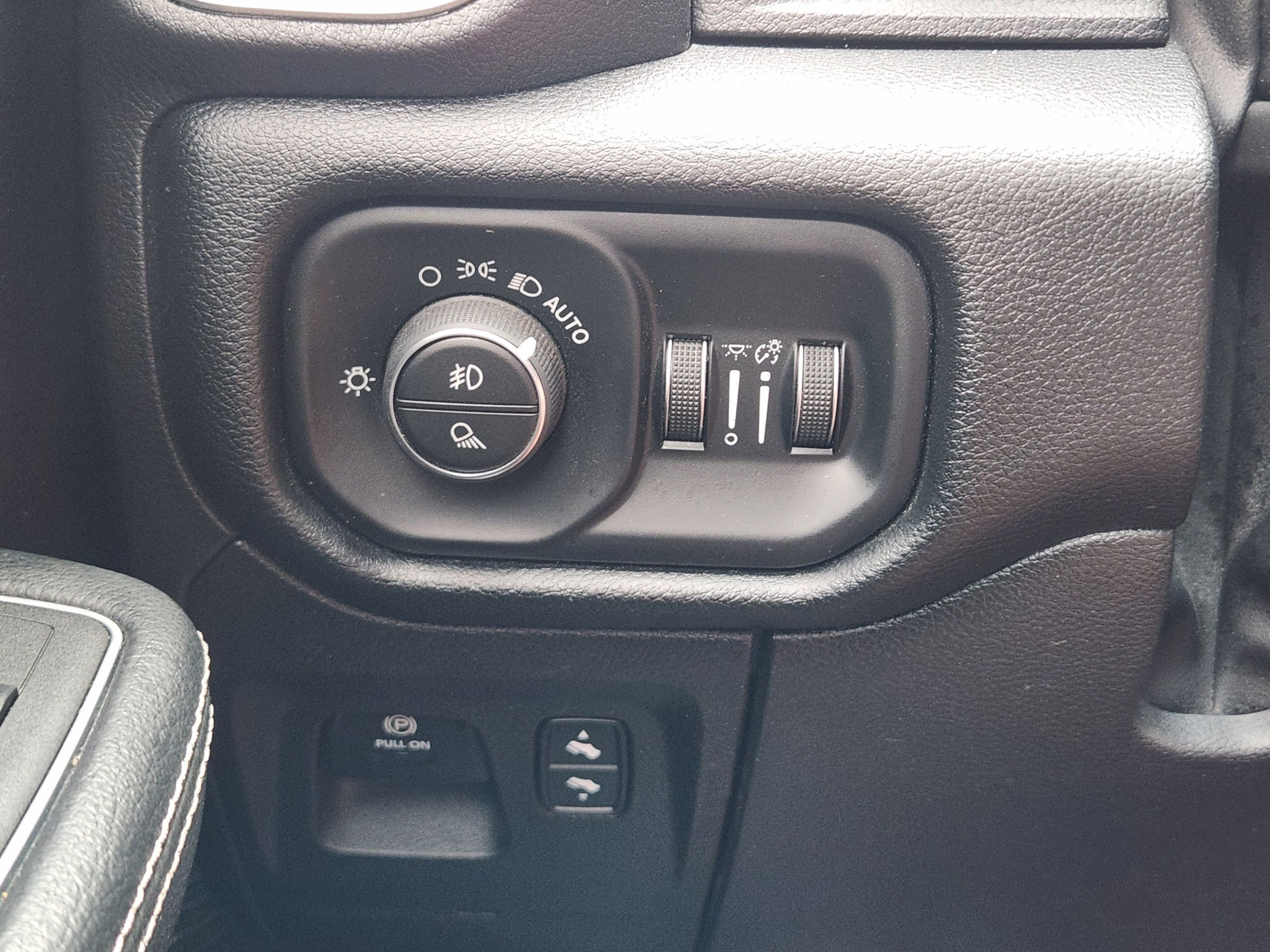 Used 2022 RAM 1500 Laramie w/ Sport Appearance Package RWD image 16