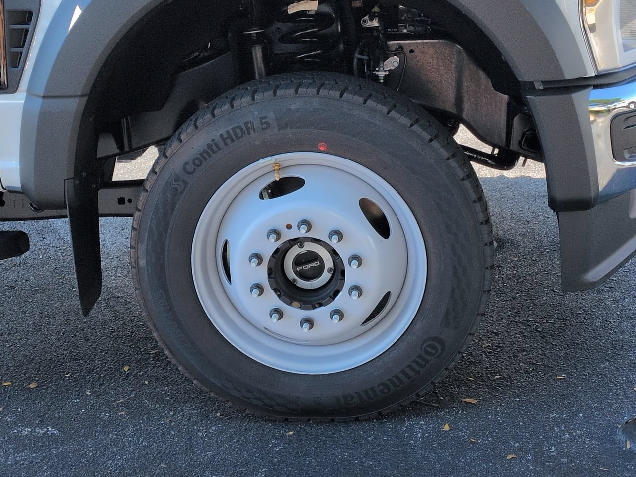 New 2027 Ford F550 4x4 Crew Cab image 11