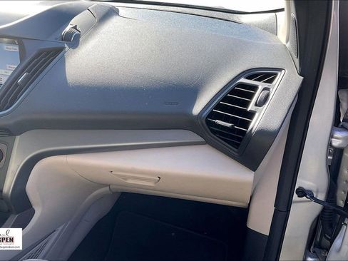 Used 2019 Ford Escape SE image 15