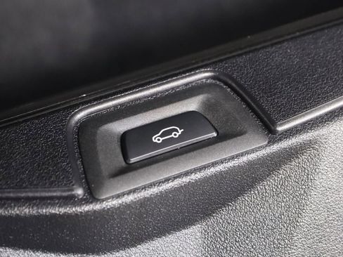 Used 2023 BMW X5 xDrive40i w/ M Sport Package image 53