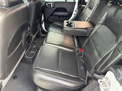 Certified 2023 Jeep Wrangler Unlimited Sahara AWD/4WD image 19