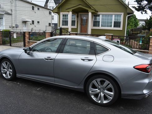 Used 2023 Acura TLX w/ Technology Package FWD image 8