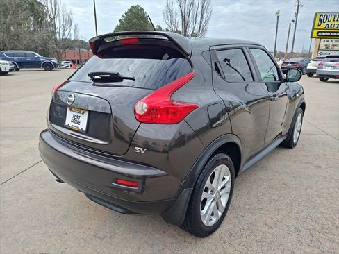 Used 2011 Nissan Juke SV image 5