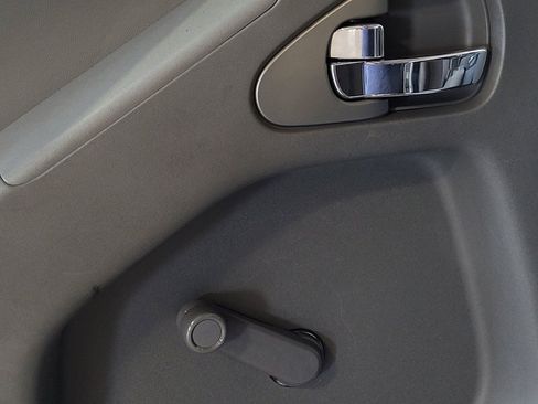 Used 2016 Nissan Frontier S RWD image 27