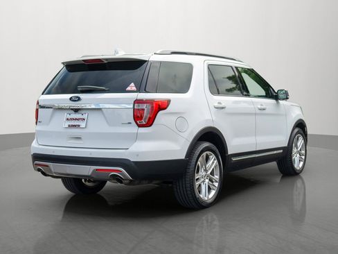 Used 2016 Ford Explorer XLT w/ Equipment Group 202A AWD/4WD image 7