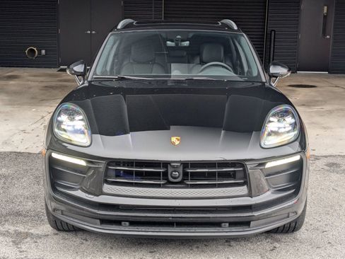 New 2026 Porsche Macan image 6