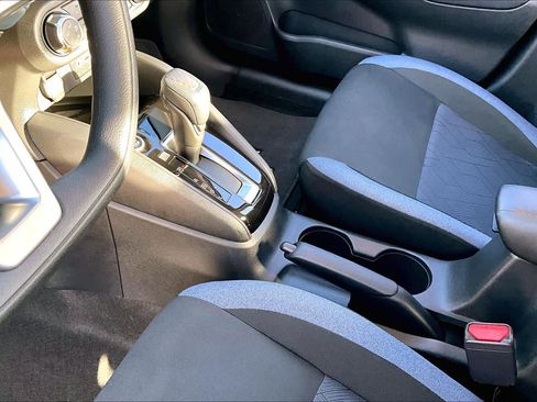 Used 2025 Nissan Versa SV image 16