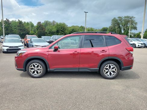 Used 2021 Subaru Forester Premium w/ Popular Package #1 AWD/4WD image 2