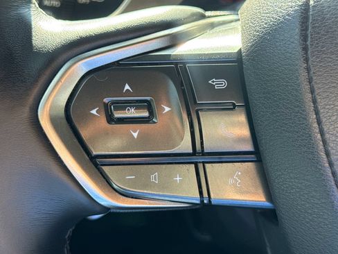 Used 2025 Lexus GX 550 w/ Accessory Package (Z1) AWD/4WD image 30