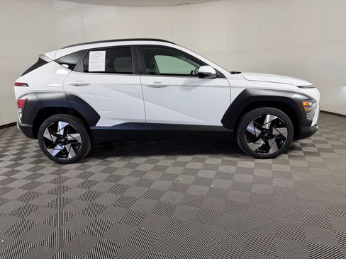 Used 2025 Hyundai Kona Limited AWD/4WD image 8