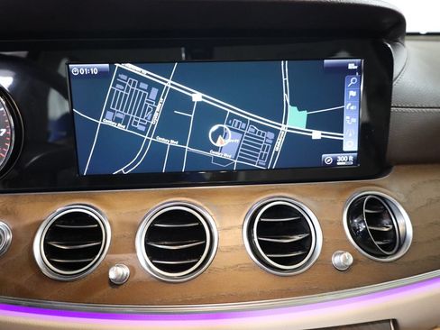 Certified 2018 Mercedes-Benz E 400 4MATIC Sedan image 16