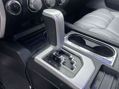 Used 2015 Toyota Tundra SR5 w/ SR5 Upgrade Package image 20