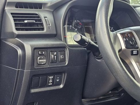 Used 2022 Toyota 4Runner SR5 image 18