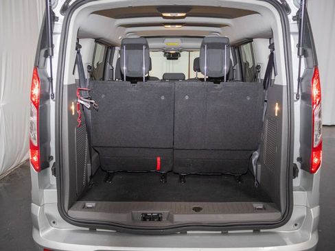 Used 2021 Ford Transit Connect XLT FWD image 14