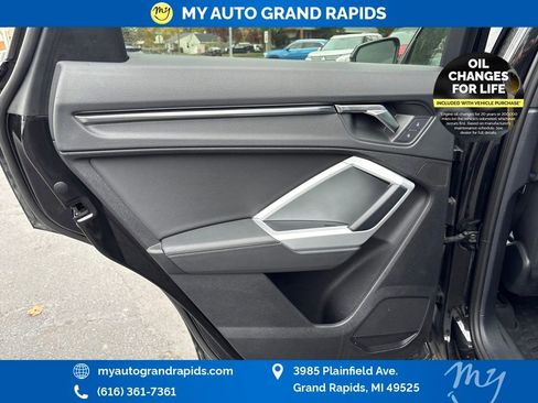 Used 2022 Audi Q3 2.0T Premium image 24