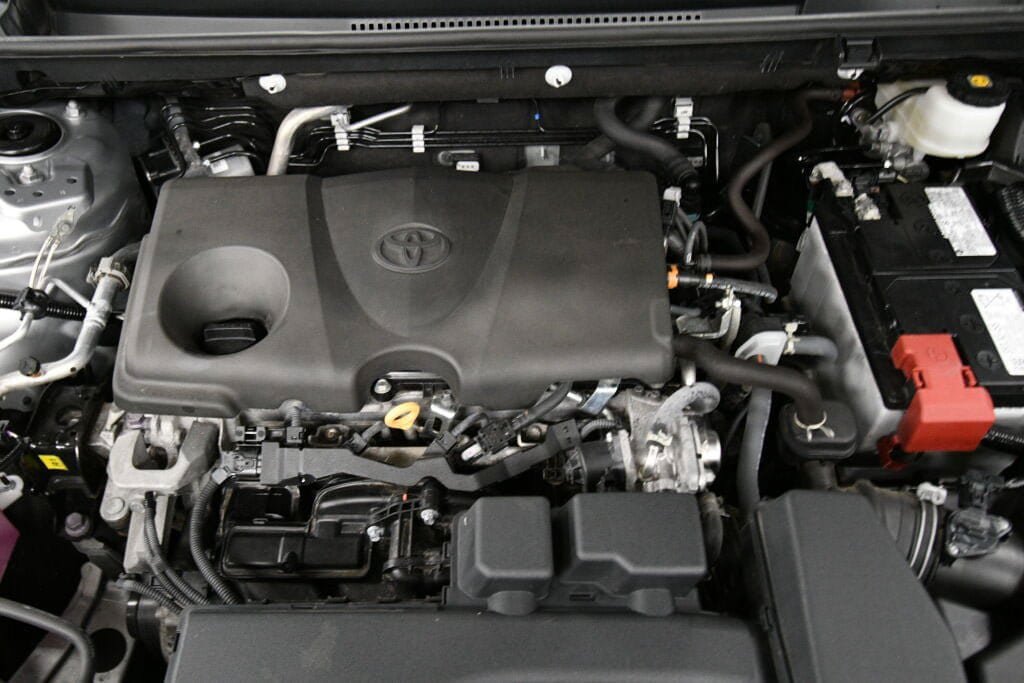 Certified 2025 Toyota RAV4 LE FWD image 32