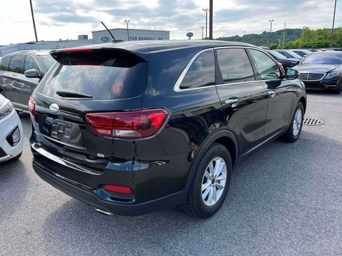 Used 2019 Kia Sorento L FWD image 2