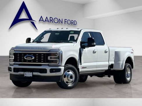 New 2026 Ford F350 Platinum image 2
