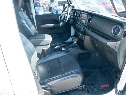 Certified 2022 Jeep Wrangler Unlimited Sahara w/ LED Lighting Group image 39