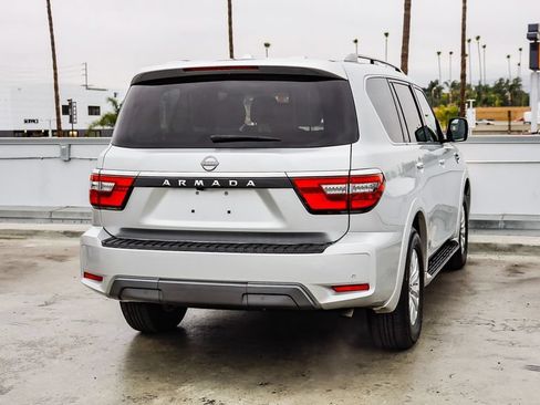 Used 2023 Nissan Armada SV AWD/4WD image 9