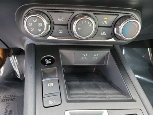 New 2026 Nissan Kicks S image 28