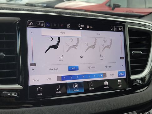 New 2026 Chrysler Voyager LX image 23