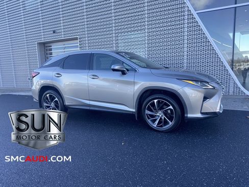 Used 2017 Lexus RX 450h AWD image 2