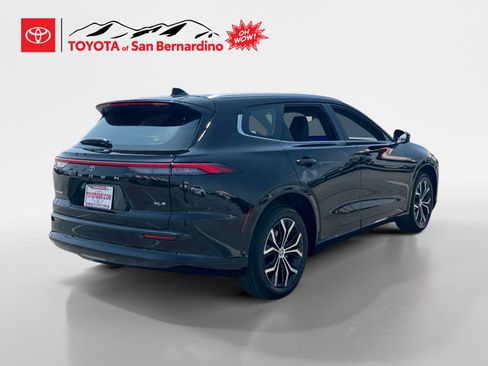 New 2026 Toyota Crown Signia AWD/4WD image 5