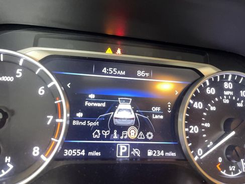 Used 2025 Nissan Sentra SR FWD image 7