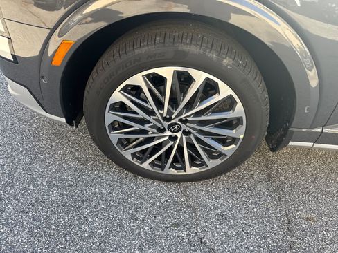 New 2026 Hyundai Palisade Calligraphy FWD image 12