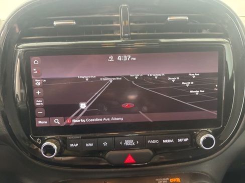 Used 2023 Kia Soul S FWD image 14