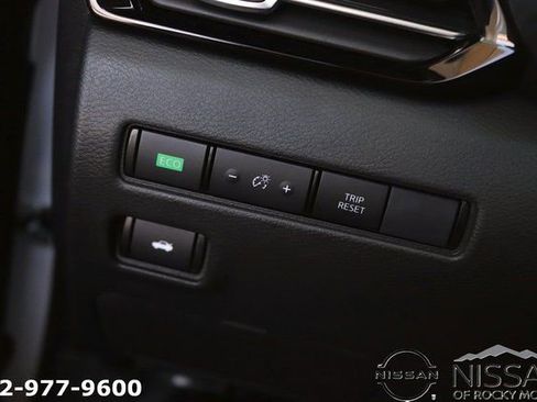 New 2025 Nissan Sentra SV FWD image 23