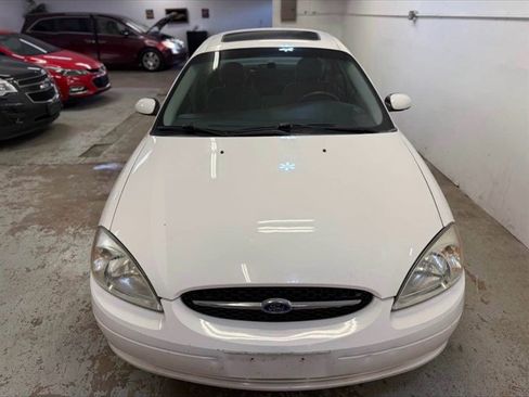 Used 2002 Ford Taurus SES FWD image 3