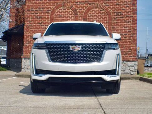 Used 2021 Cadillac Escalade Premium Luxury w/ Performance Package image 2