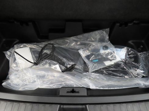 Used 2024 GMC Acadia Denali image 44