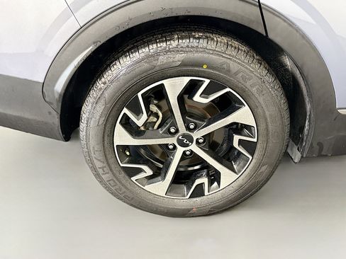 Used 2023 Kia Sportage EX FWD image 33
