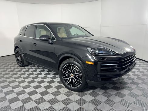 Certified 2026 Porsche Cayenne AWD/4WD image 7
