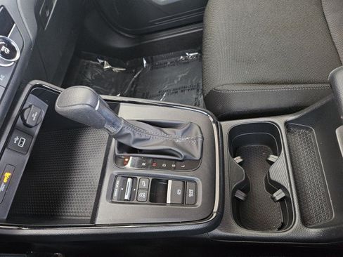 Used 2024 Honda CR-V LX image 25