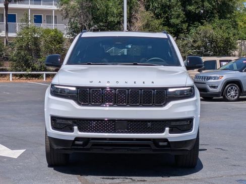 Used 2024 Jeep Wagoneer Series II AWD/4WD image 2