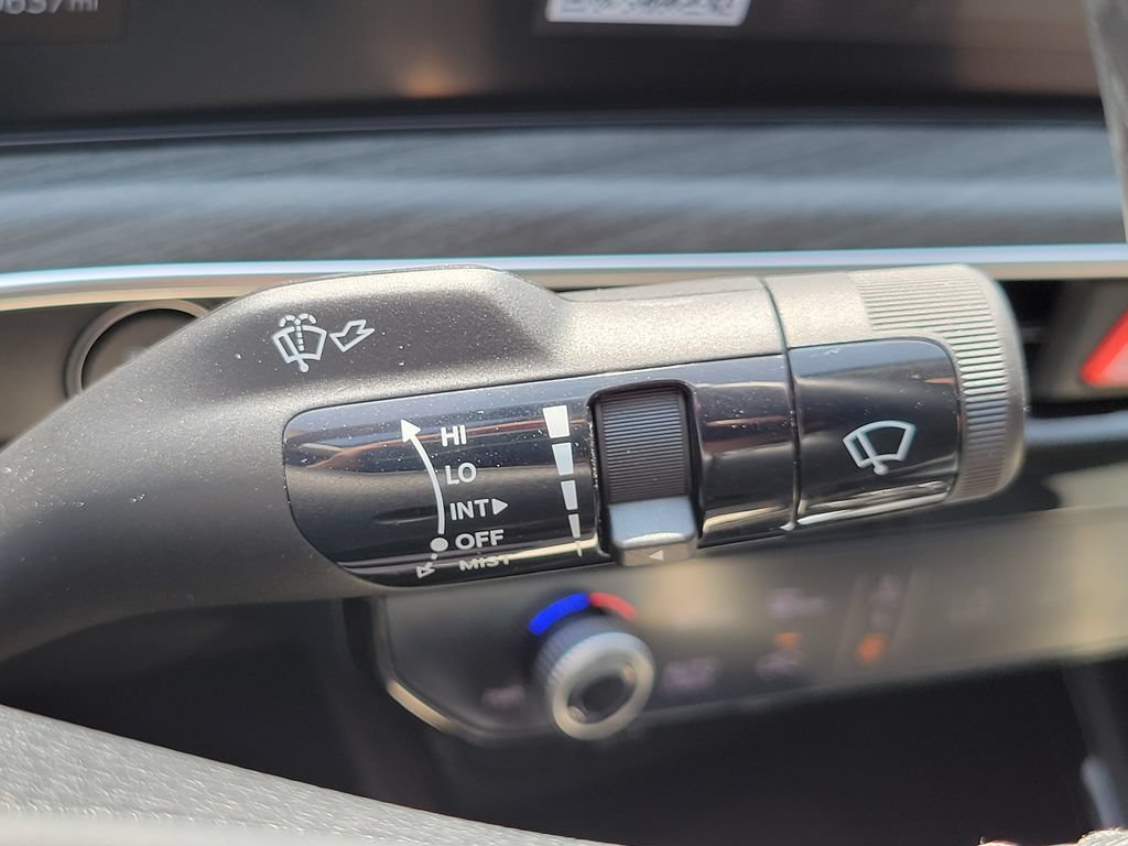 Used 2025 Kia K5 EX FWD image 19