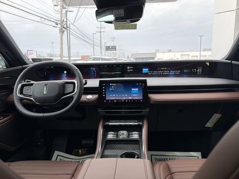 New 2026 Lincoln Nautilus Reserve image 10