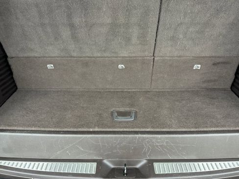 Used 2015 GMC Yukon Denali w/ Premium Package image 17