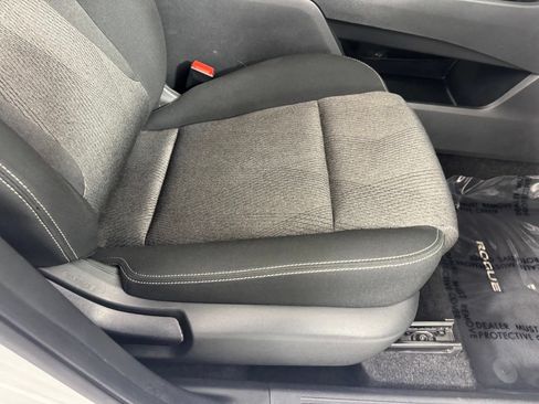 Used 2024 Nissan Rogue SV FWD image 37